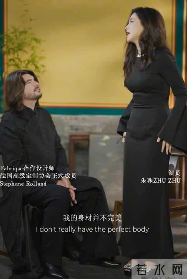 朱珠用全英文采访教翁青雅做人，41岁的她能力强，还是个好妈妈！