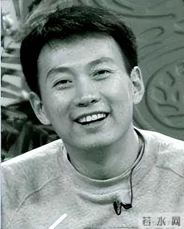 丁克15 年遭婆婆催生，41岁生下“矮小症”女儿，王小骞如今怎样了