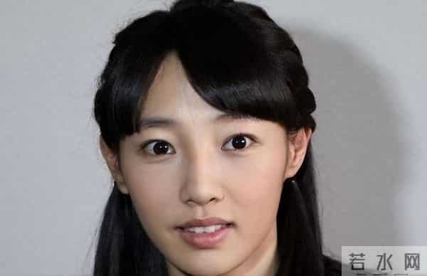 没了“贵人”撑腰,过气女星的残酷,在41岁白百何身上展露无遗