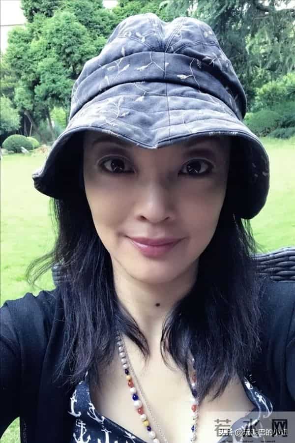 美猴王影业指控张纪中涉嫌职务侵占，数额达800万，张纪中任董事