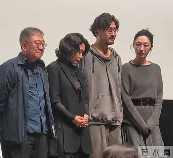 大破防！这一次，41岁的她，把过气女明星的惨，体现的淋漓尽致