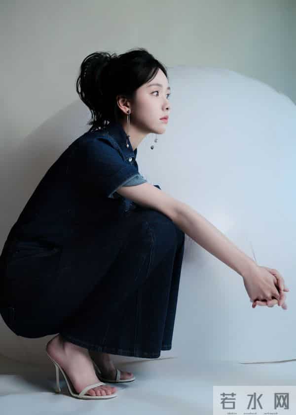 女明星，陈都灵的美脚