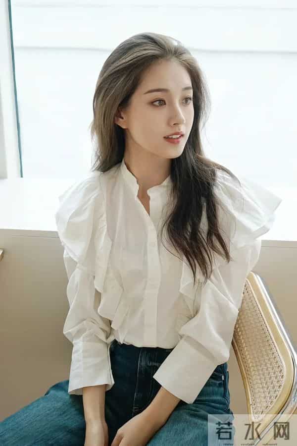 终于理解为什么叫她“短剧颜值天花板”了!温婉大方,素颜超级美