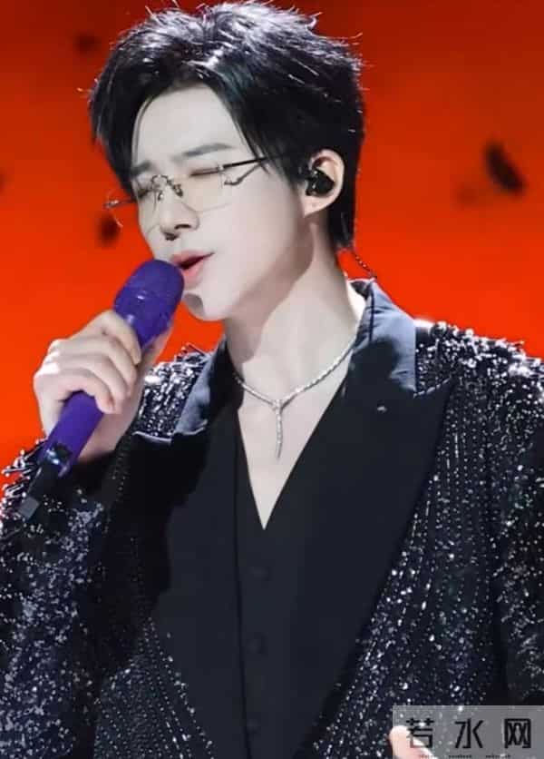 微博视界大会落幕:4人零差评,3人翻红,2人升咖,只有她被骂惨