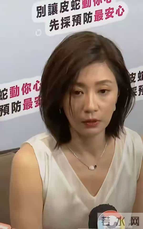 贾静雯生三个孩子还这样的状态太可以了明星最后还得是原生脸扛打