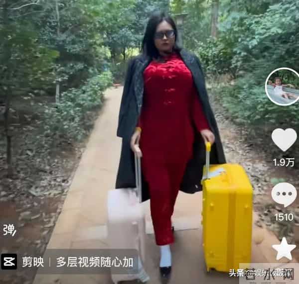 李湘终于要开始减肥了？深夜晒年轻时美照，眉眼神似刘亦菲