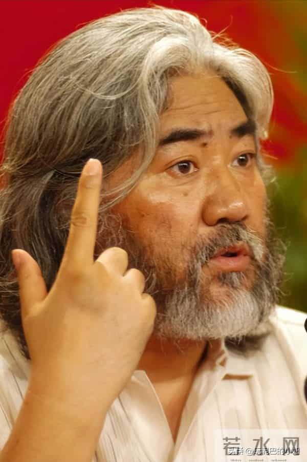 美猴王影业指控张纪中涉嫌职务侵占，数额达800万，张纪中任董事