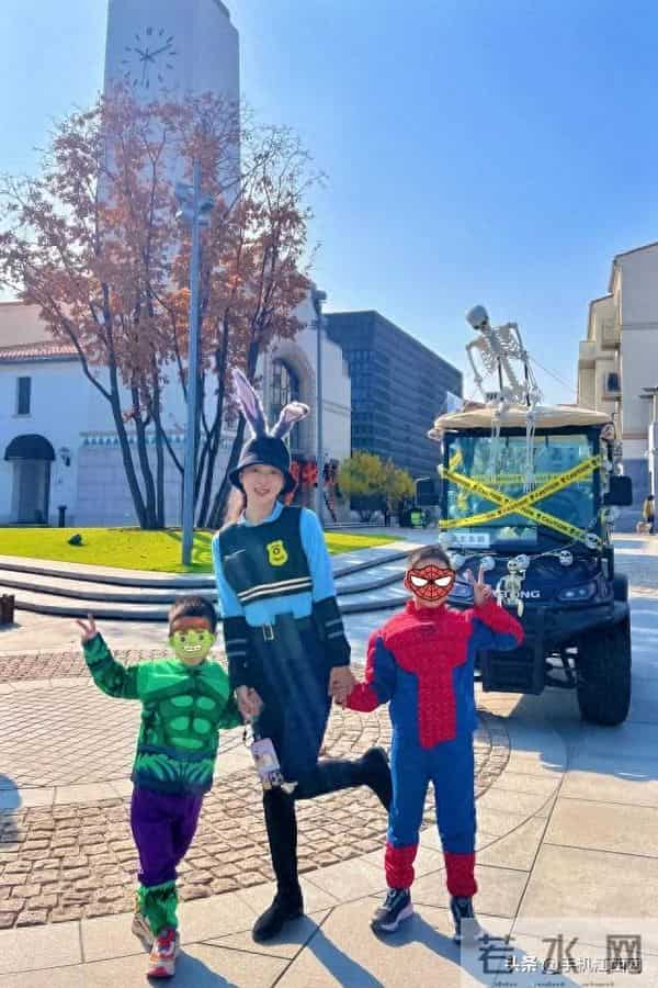 马龙妻子夏露晒照cos兔子警官，还发文分享生活小习惯！