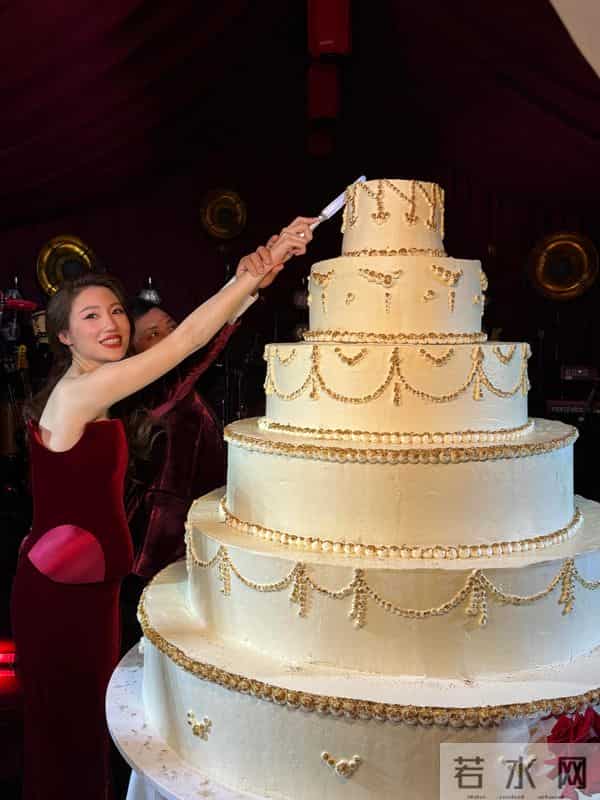 温州日清集团嫁女，甄子丹和汪诗诗甜蜜牵手，任达华女儿长得像他