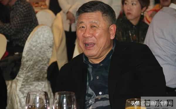 原来他俩是夫妻，被老婆领导了一辈子，68岁住大别墅却仍坚持拍戏