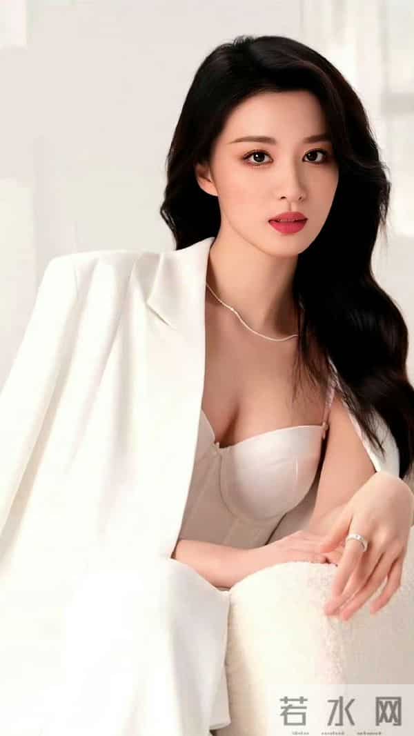 王楚然 美腿修长 透明高跟露出脚趾缝