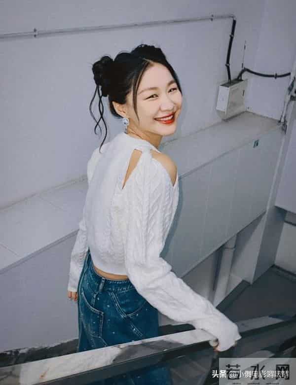 《繁花》录音门升级，金靖遭殃后，即使被“羞辱”也不敢得罪资本