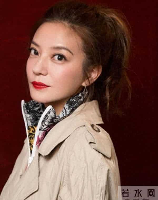 落地的凤凰不如鸡?消失四年后,赵薇终是为自己的“选择”买了单