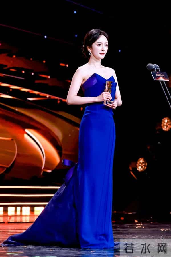 11.4娱乐瓜:肖战 杨紫 成毅 杨幂 白鹿 彭小苒 张凌赫 梁洁 李兰迪