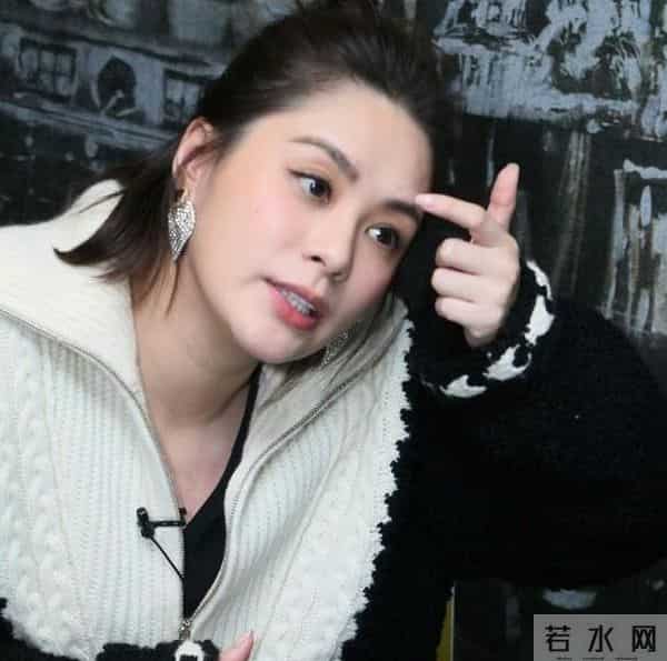 突发！阿娇前夫再曝离婚，结束人生第三段婚姻，妻子一夜删光合照