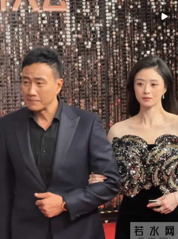 短剧顶流走内娱的红毯确定不是自取其辱吗 被内娱顶流秒的渣都不剩