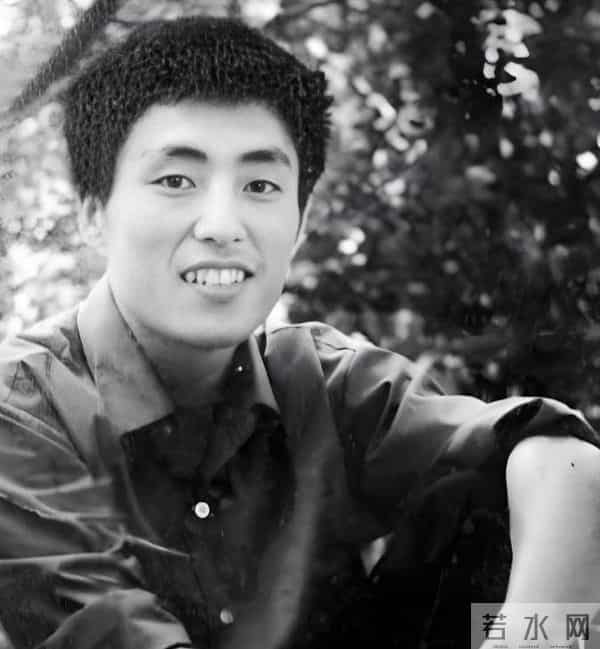 与张艺谋分手多年后,前配偶肖华坦言:在爱别人前,先学会爱自己