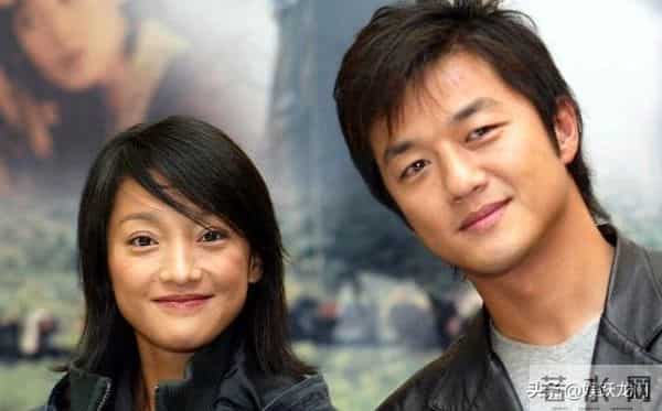 年过50岁的周迅一头白发，无儿无女成为了这辈子最大的遗憾！