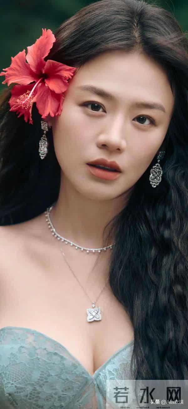 马思纯（玉足） 好身材藏不住，甜而不腻，飒而不冷