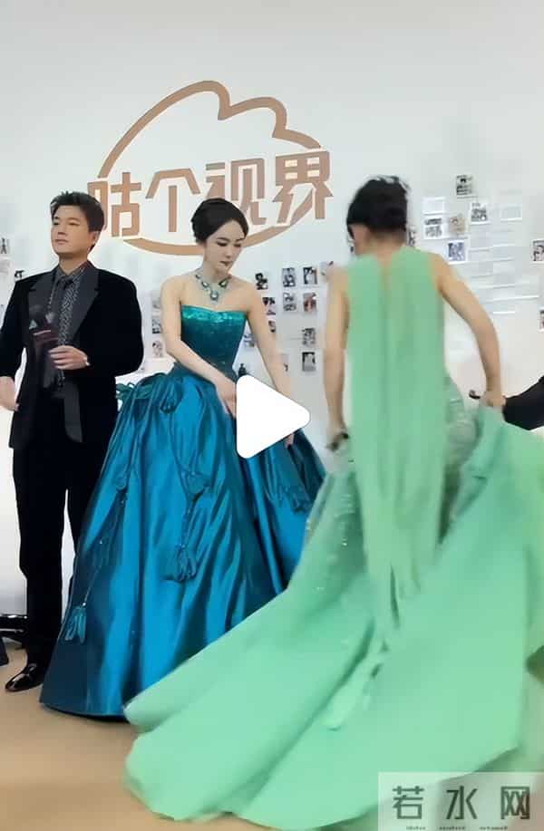 杨幂在85花中再出风头，坐C位力压港星，却被嘲模仿刘亦菲！