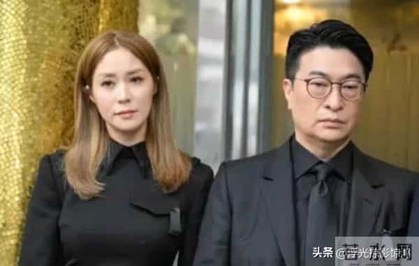 千亿阔太徐子淇老公李家诚当火炬手，她的反应超绝，果真御夫有术