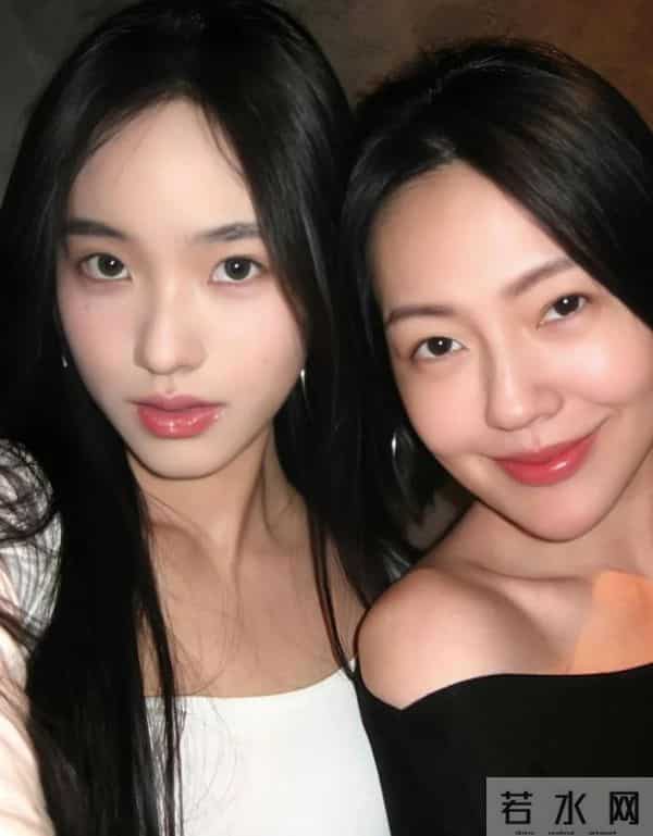 大S离世9个月，小S二女儿首次公开谈姨妈，狐狸尾巴藏不住了