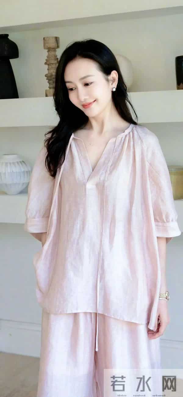 王鸥170cm神仙身材！大长腿穿搭美炸了