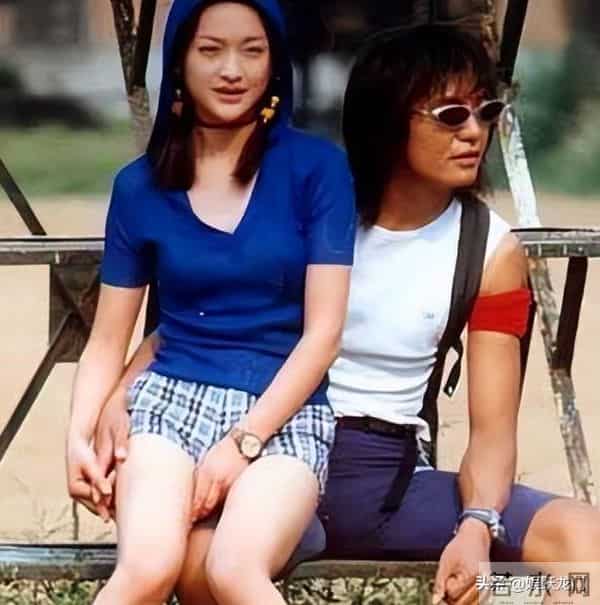 年过50岁的周迅一头白发，无儿无女成为了这辈子最大的遗憾！