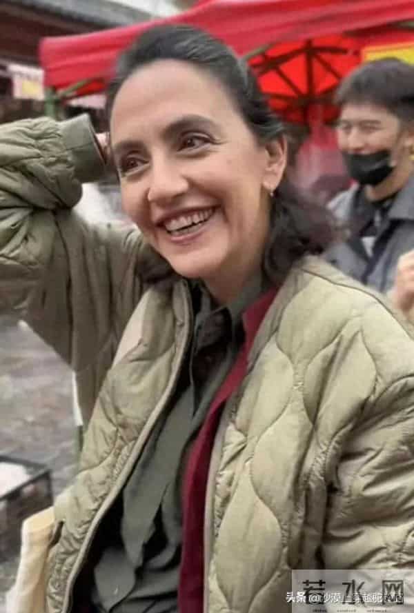 震惊！这是刘烨的妻子，眼窝凹陷满是皱纹，憔悴苍老，他才43岁！