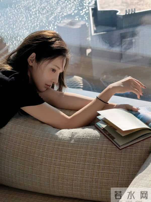 11.4娱乐瓜:肖战 杨紫 成毅 杨幂 白鹿 彭小苒 张凌赫 梁洁 李兰迪