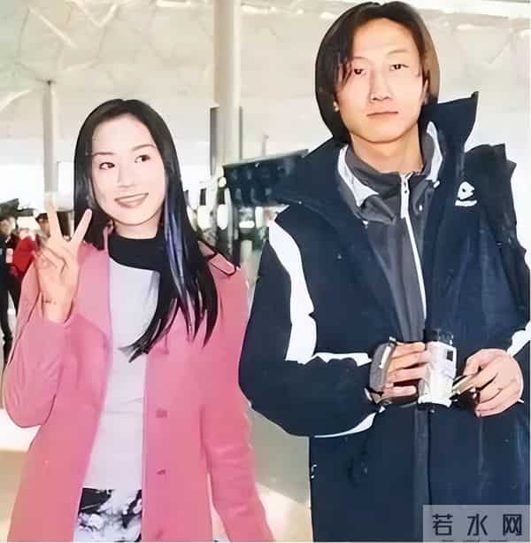 她14岁就长得“倾国倾城”,被富豪花7亿娶回家,8年生下4个娃