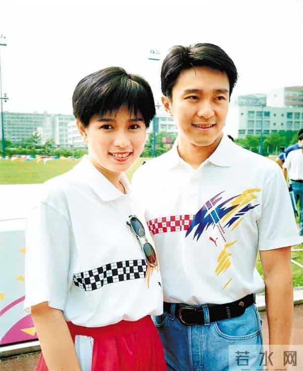 周星驰，最放不下的不是朱茵，也不是莫文蔚，而是嫁给别人的她