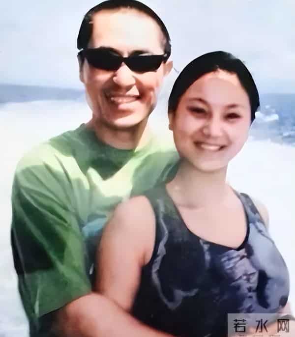 与张艺谋分手多年后,前配偶肖华坦言:在爱别人前,先学会爱自己