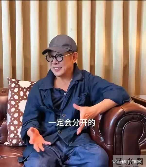 李连杰亲自下场辟谣，泳池脱衣露出光洁胸口，直言：别拿逝者炒作