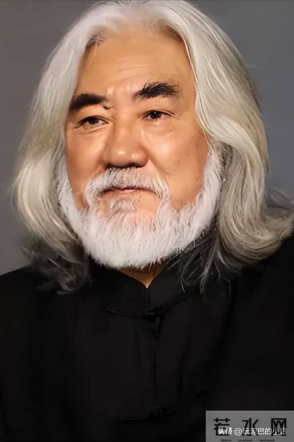 美猴王影业指控张纪中涉嫌职务侵占，数额达800万，张纪中任董事