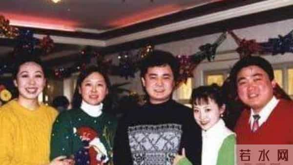 演员祝新运：凭借潘冬子火遍全国，却娶了离异还大3岁的妻子