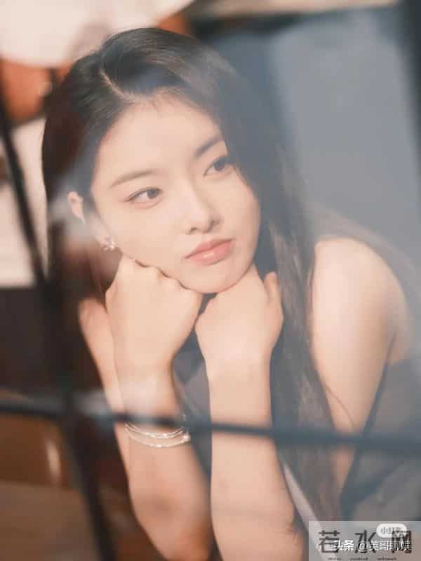 短剧十大女神彻底洗牌，岳雨婷没资格，李柯以第二，榜首没争议