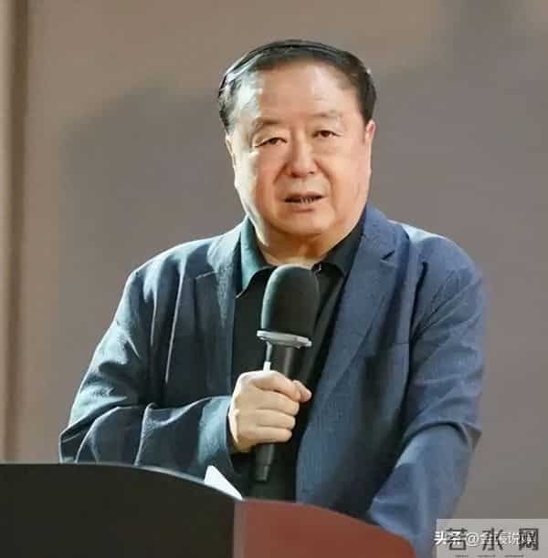 一婚娶央视主持人，二婚娶演员，三婚娶小30岁美女，64岁终于当爹