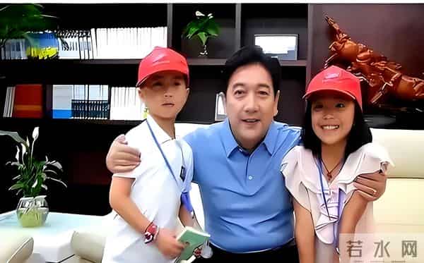 61岁水均益首谈离婚，承认重男轻女愧对女儿，感叹女儿嫁得有点差
