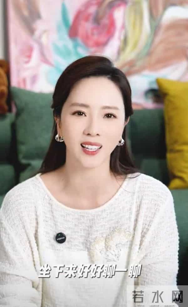 李思思结婚13年秀幸福，谈北大老公满是爱慕，夸他是最棒合伙人