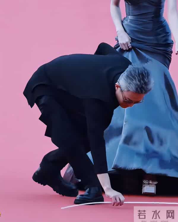 这一次,47岁的杨志刚,又给娱乐圈好好“上了一课”,范伟没说错