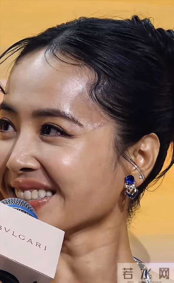 蔡依林高清生图，五官精致绝美，皮肤特别的好，不愧为一代女神