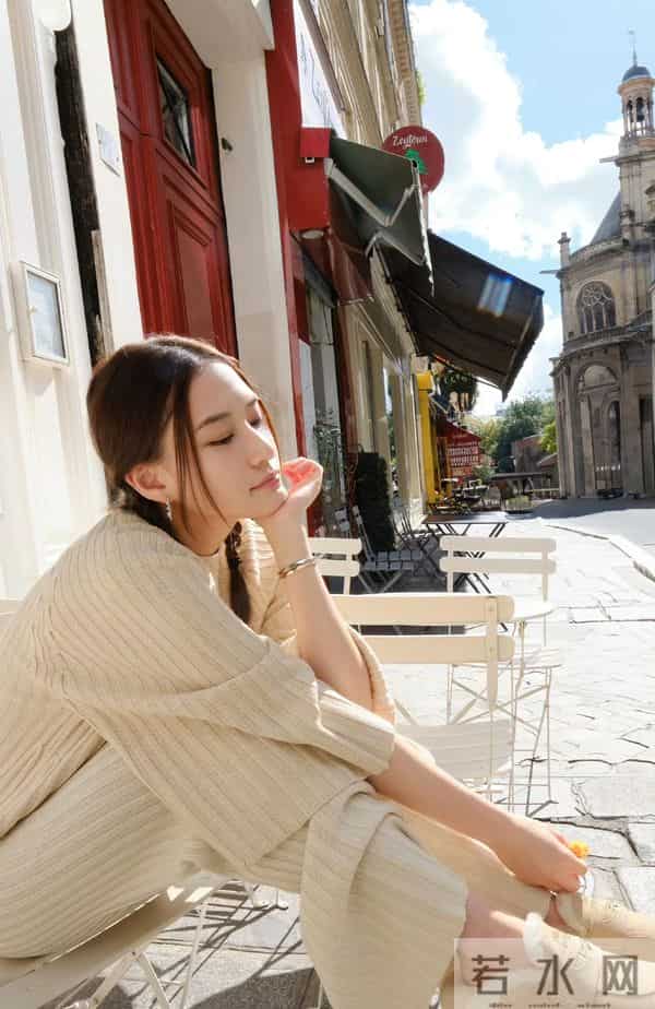 窦骁被传婚变后首次现身,手上婚戒显眼,依旧是何超莲帅气的老公