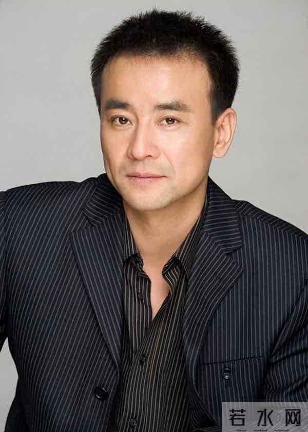 演员罗钢：娶小23岁郝蕾，助娇妻战胜家族遗传病，48岁喜得一子！