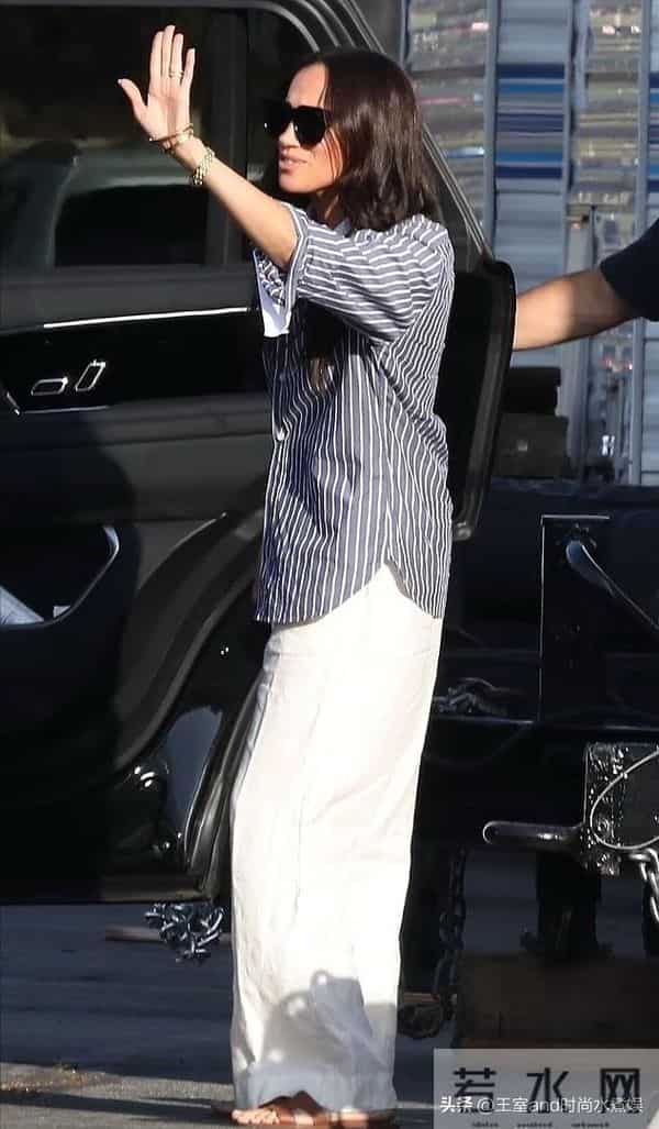 梅根最新亮相!时隔7年重回片场拍戏,衣服皱巴巴,身材也好臃肿