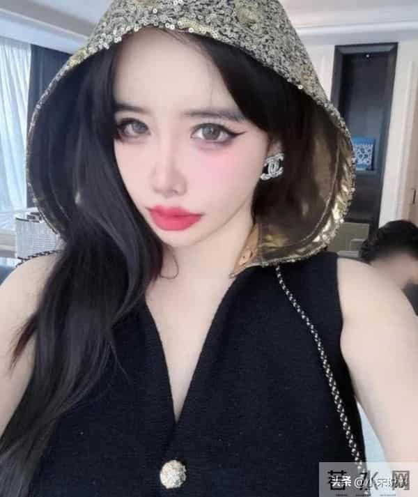 韩国女星与公司撕破脸，公布自己私人手机号，疑似因整形失败