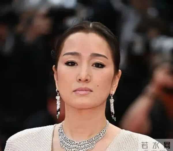 70岁米歇尔求婚52岁巩俐:我年入5亿,嫁给我!巩俐霸气回应:我每周做4次有氧运动,你行吗