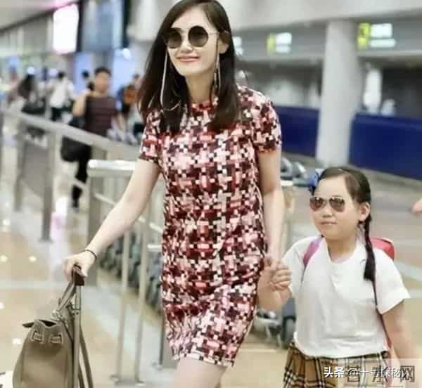 王宝强也没想到,与马蓉离婚9年后,自己一双儿女开始给他争光了