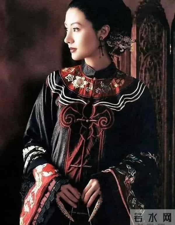 李嘉欣漂不漂亮都有争议?有眼睛的都看得出吧!(附多图)