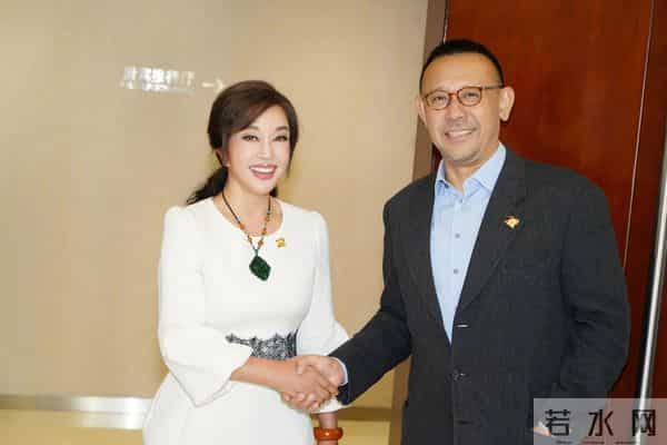 刘晓庆问宁静：有没有后悔的恋爱？宁静：他有女朋友，我转身就走